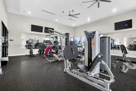 10400 W 35 Way Hialeah FL 33018