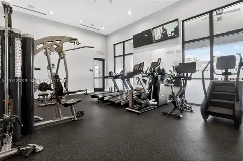10400 W 35 Way Hialeah FL 33018