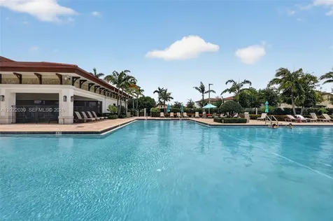 10400 W 35 Way Hialeah FL 33018