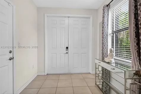 10400 W 35 Way Hialeah FL 33018