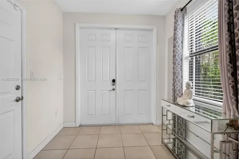 10400 W 35 Way Hialeah FL 33018