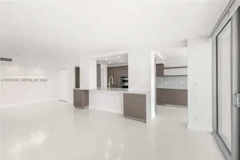 2655 Collins Avenue Miami Beach FL 33140