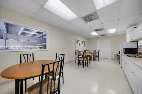 8127 NW 29th Street Doral FL 33122