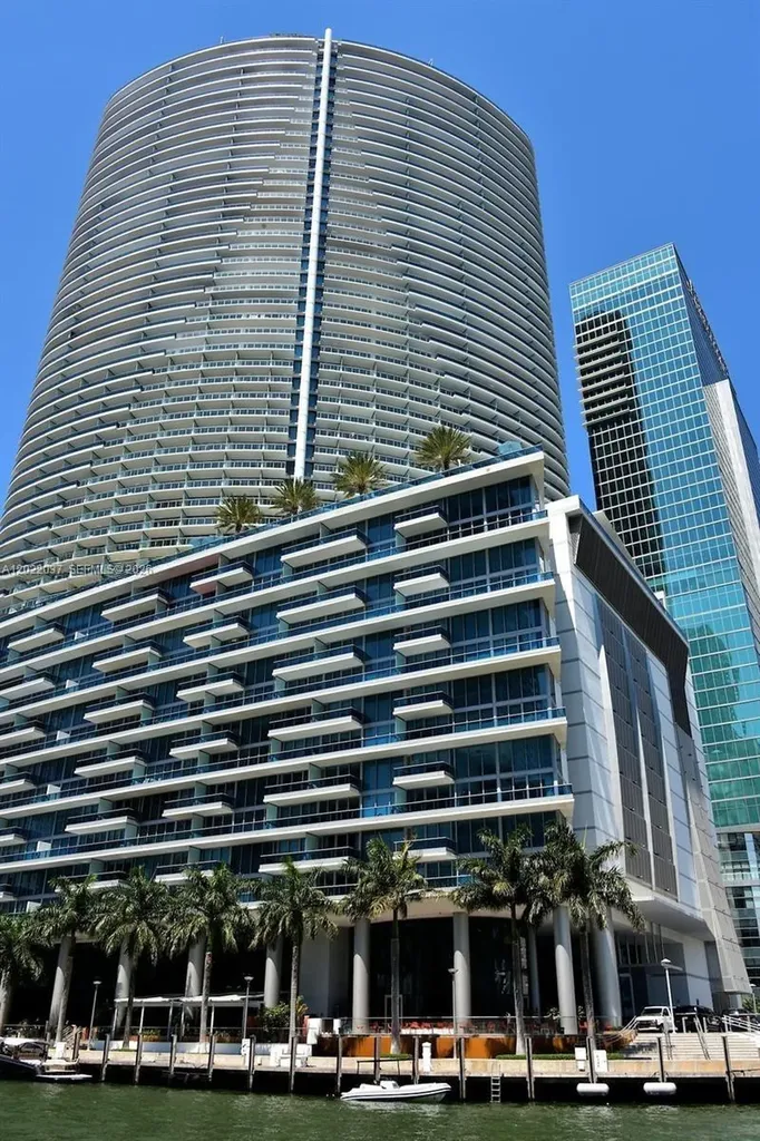 200 Biscayne Boulevard Way Miami FL 33131