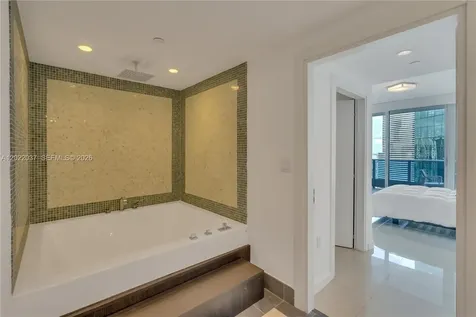 200 Biscayne Boulevard Way Miami FL 33131