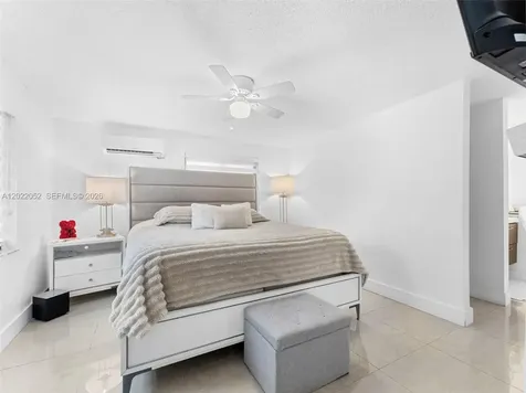 1752 NW 108th Street Miami FL 33167