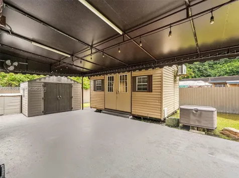 1752 NW 108th Street Miami FL 33167