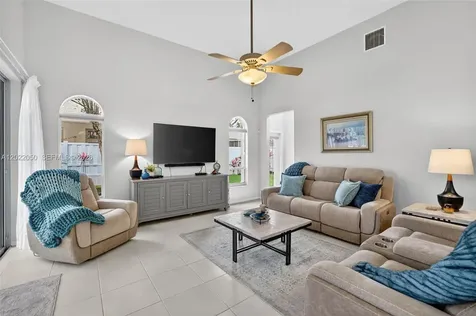 13775 NW 20th Street Pembroke Pines FL 33028