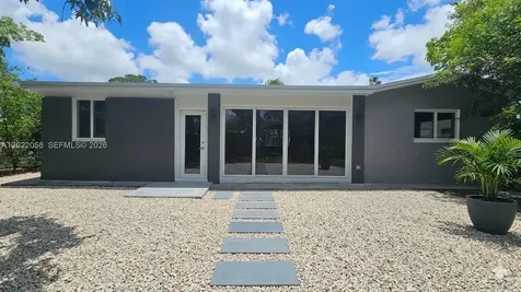 6841 SW 1st Court Pembroke Pines FL 33023