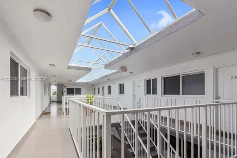 1986 Biarritz Drive Miami Beach FL 33141
