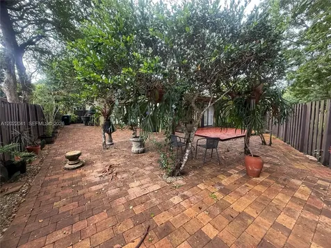 13440 SW 108th St Circle N Miami FL 33186