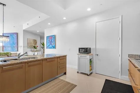 15811 Collins Avenue Sunny Isles Beach FL 33160