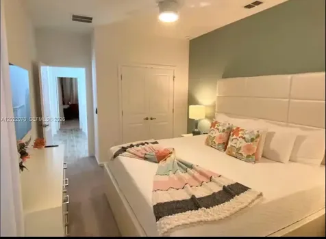 2484 Shanti Drive Kissimmee FL 34746