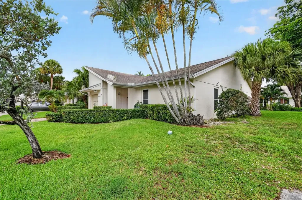 6989 Clover Court Lake Worth FL 33467