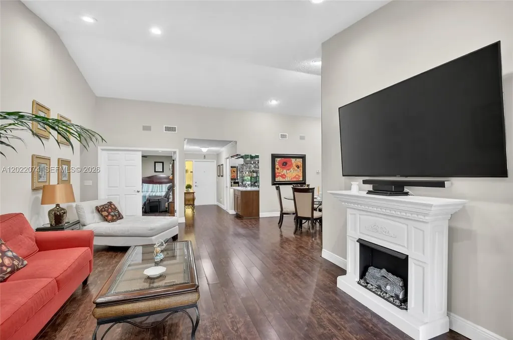 6989 Clover Court Lake Worth FL 33467