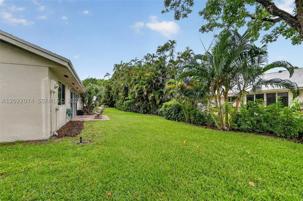 6989 Clover Court Lake Worth FL 33467