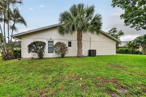 6989 Clover Court Lake Worth FL 33467