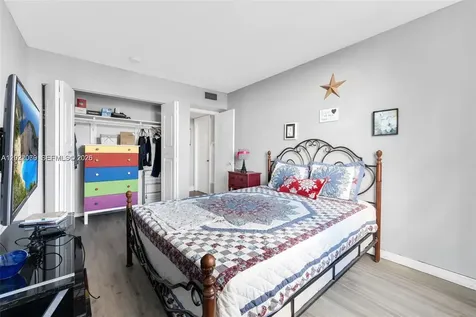 2025 NE 164th Street North Miami Beach FL 33162