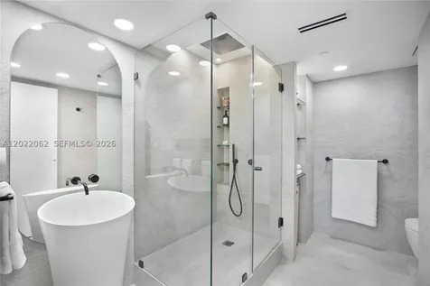 9 Island Avenue Miami Beach FL 33139