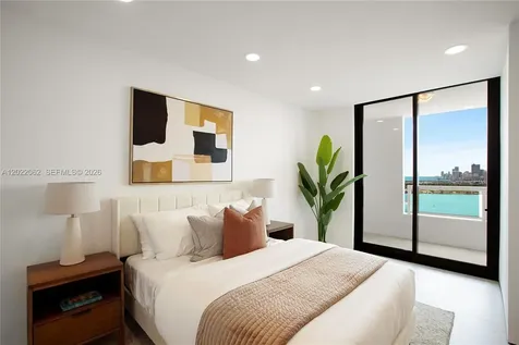 9 Island Avenue Miami Beach FL 33139