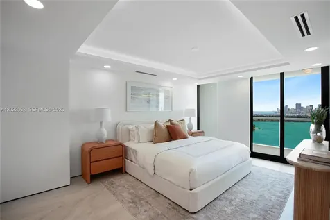 9 Island Avenue Miami Beach FL 33139