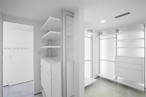 9 Island Avenue Miami Beach FL 33139