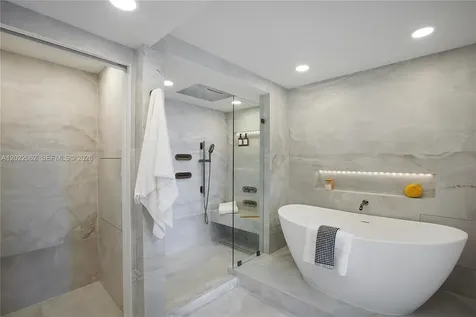 9 Island Avenue Miami Beach FL 33139