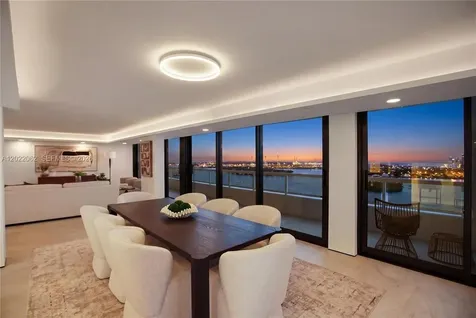 9 Island Avenue Miami Beach FL 33139