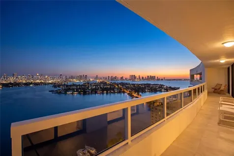 9 Island Avenue Miami Beach FL 33139