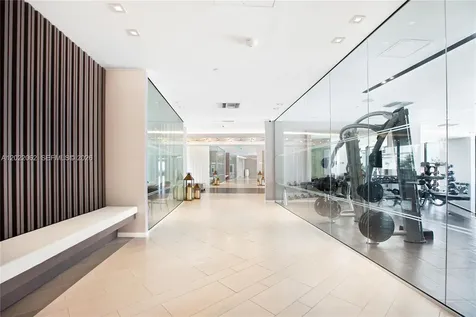 9 Island Avenue Miami Beach FL 33139