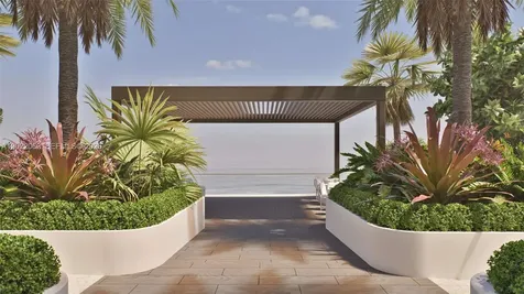 9 Island Avenue Miami Beach FL 33139