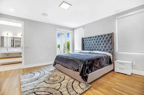 3657 SW 26th Street Miami FL 33133