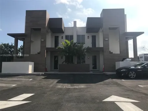 810 E 32nd Street Hialeah FL 33013