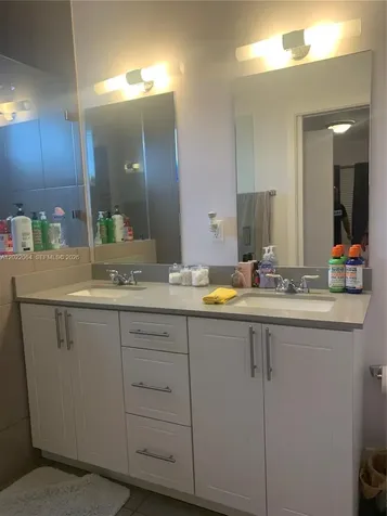 810 E 32nd Street Hialeah FL 33013