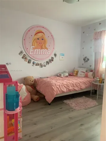 810 E 32nd Street Hialeah FL 33013
