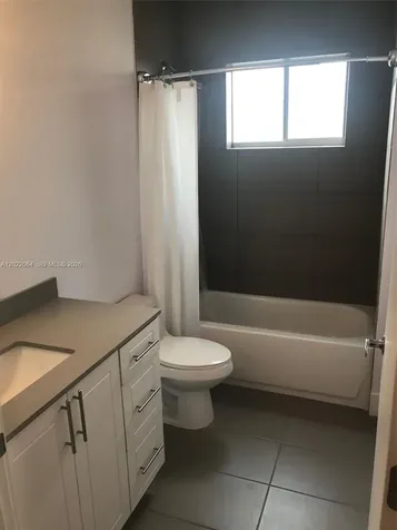 810 E 32nd Street Hialeah FL 33013