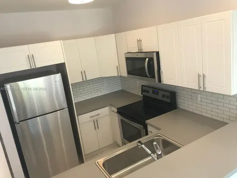 810 E 32nd Street Hialeah FL 33013