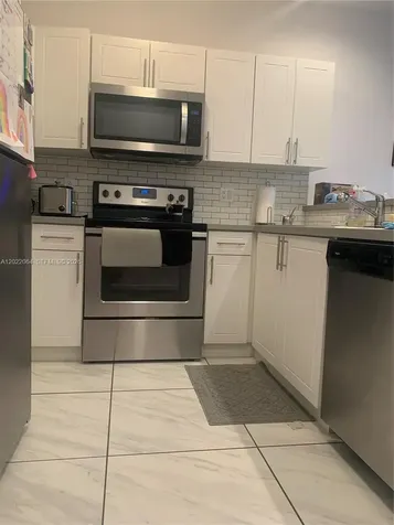 810 E 32nd Street Hialeah FL 33013
