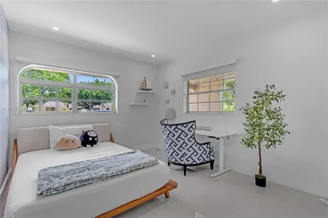 17105 SW 113th Court Miami FL 33157