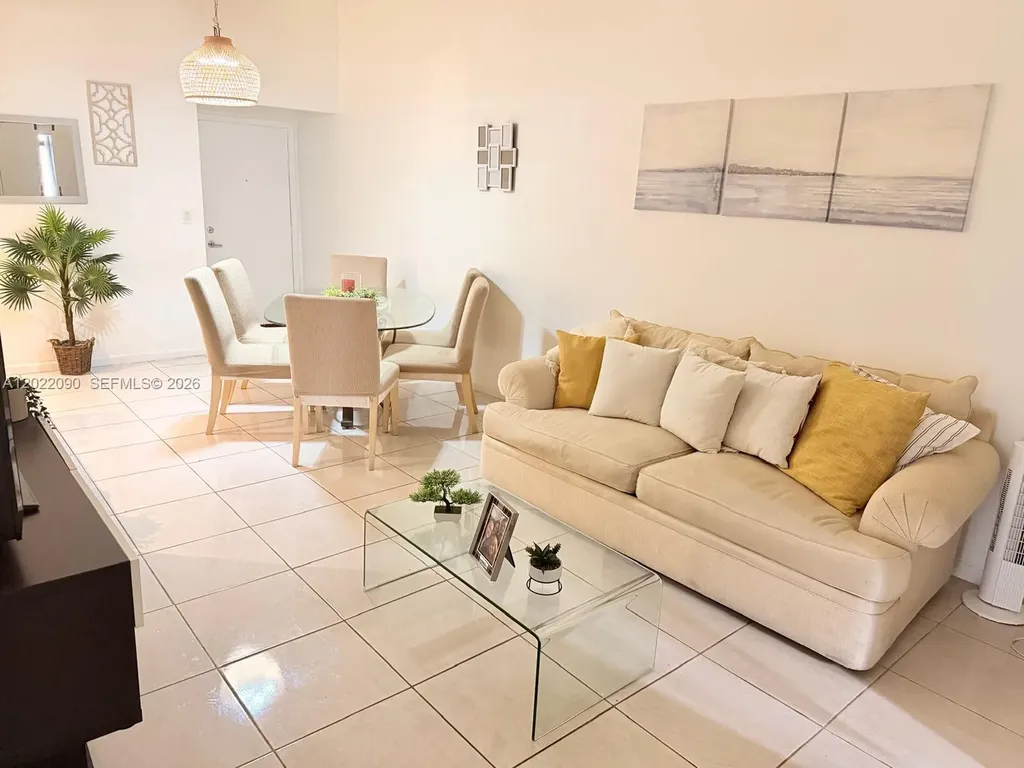 9443 Fontainebleau Boulevard Miami FL 33172