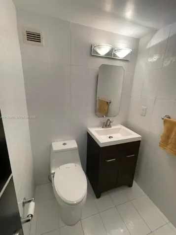 5313 Collins Avenue Miami Beach FL 33140