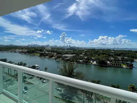 5313 Collins Avenue Miami Beach FL 33140
