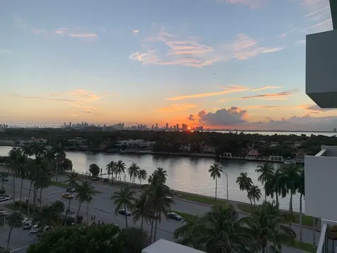 5313 Collins Avenue Miami Beach FL 33140