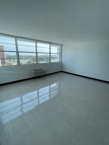 5313 Collins Avenue Miami Beach FL 33140