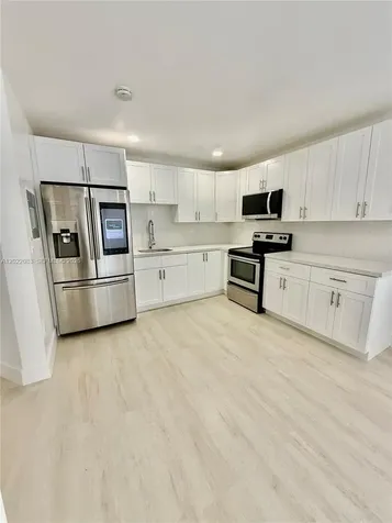 2652 SW 34th Avenue Miami FL 33133