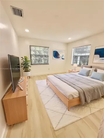 2652 SW 34th Avenue Miami FL 33133