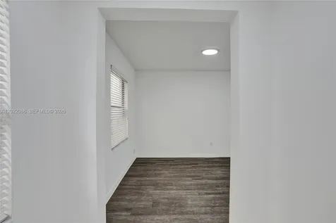 643 NE 191st Terrace Miami FL 33179