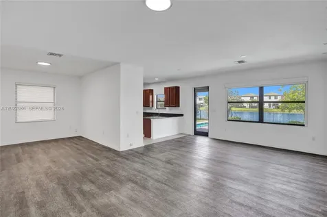 643 NE 191st Terrace Miami FL 33179
