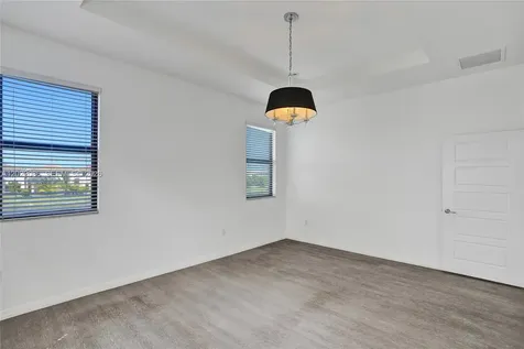 643 NE 191st Terrace Miami FL 33179