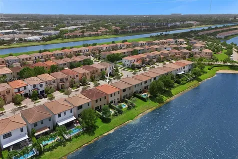 643 NE 191st Terrace Miami FL 33179
